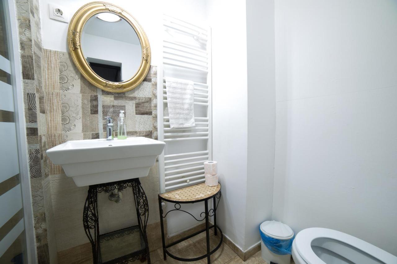 Central Studio Bnb Brasov Bagian luar foto